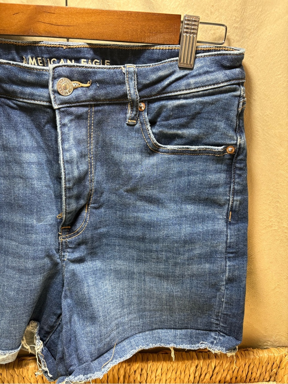 American Eagle Size 12 Next Level Stretch Denim Cutoff Shorts Raw Hem